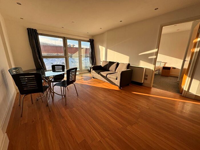 2 Bedroom Flat To Rent In Hanley House, Hanley Street, Nottingham, NG1