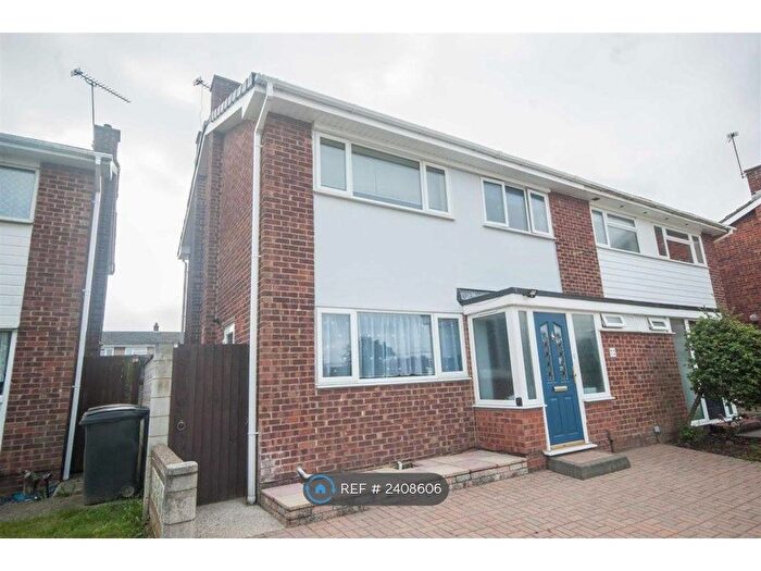 3 Bedroom Semi-Detached House To Rent In Tamar Rise, Chelmsford, CM1