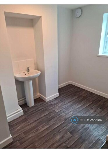 1 Bedroom Flat To Rent In Station Road, Ilkeston, DE7