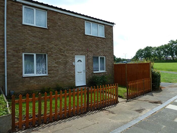 4 Bedroom End Of Terrace House To Rent In York Road, Stevenage, SG1