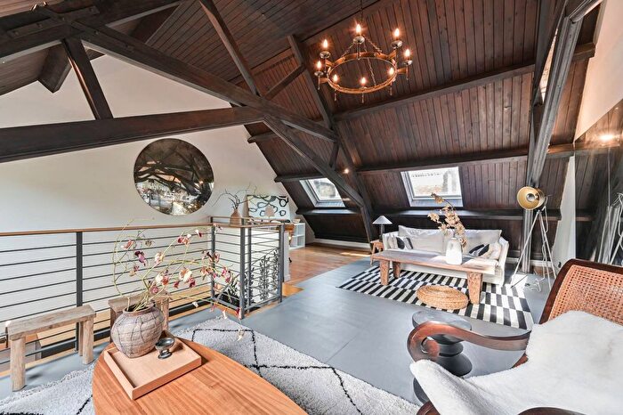 2 Bedroom Terraced House For Sale In Byrne Road, Balham, London, SW12