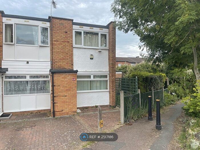 2 Bedroom End Of Terrace House To Rent In Campion Walk, Leicester, LE4