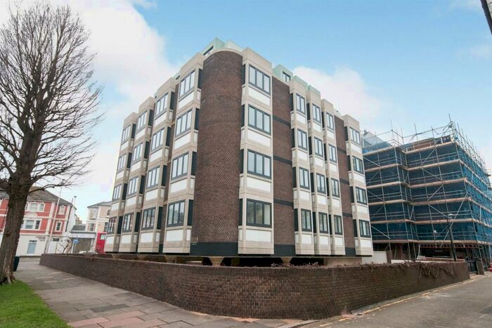 2 Bedroom Apartment To Rent In Gildridge Road, Eastbourne, BN21