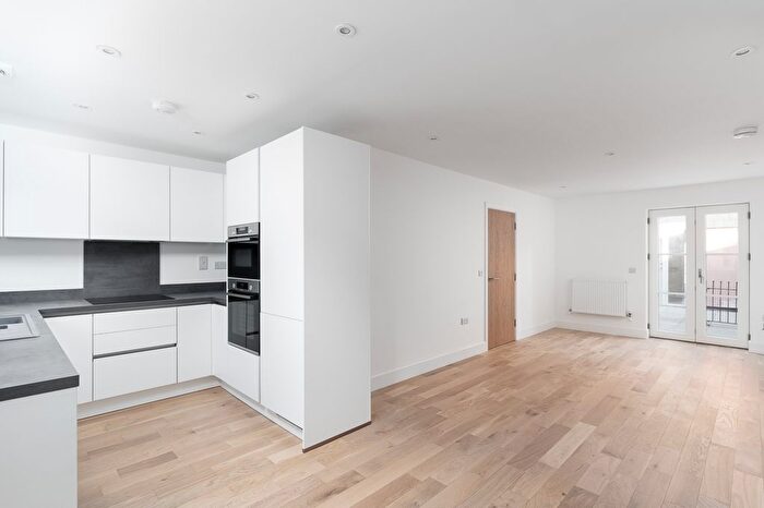 2 Bedroom Town House For Sale In Wharf Road, Penzance, TR18