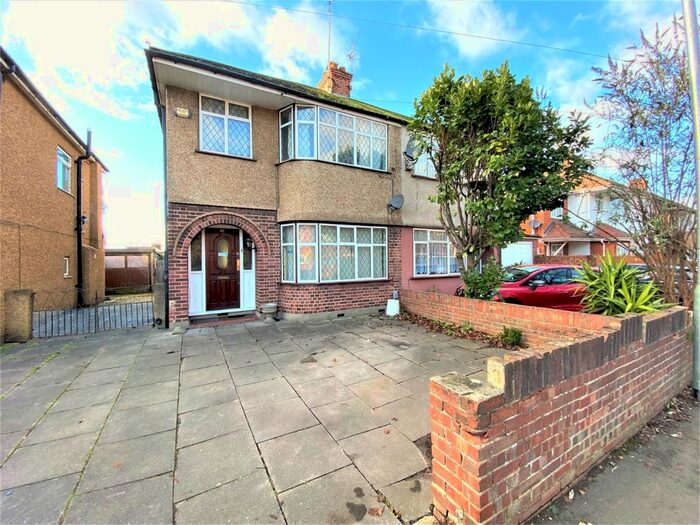 3 Bedroom Semi-Detached House To Rent In Whitehall Road, Uxbridge, Middlesex UB8