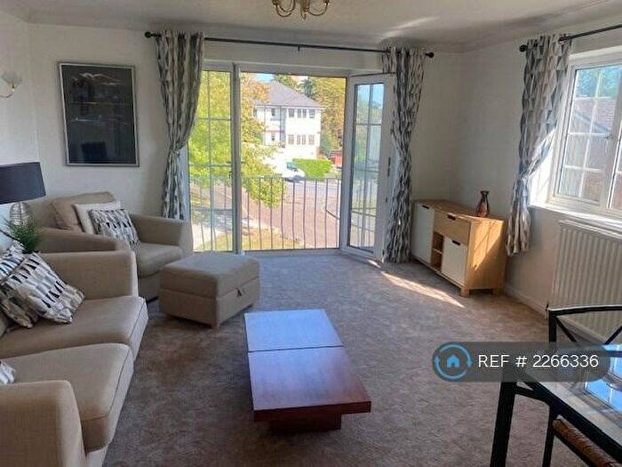 2 Bedroom Flat To Rent In Belgrave Manor, Woking, GU22