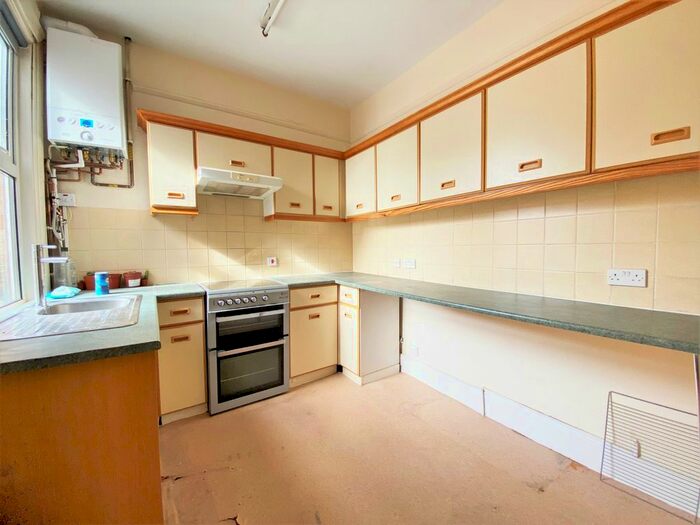 1 Bedroom Flat To Rent In East Barnet Road, New Barnet, EN4