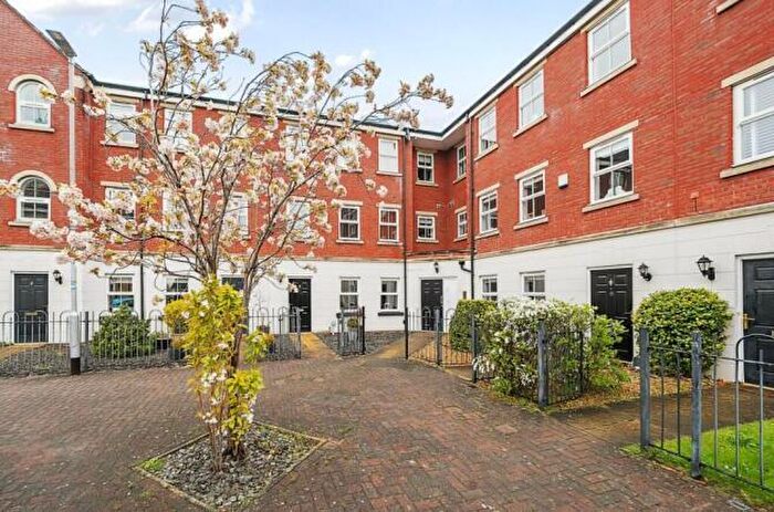 2 Bedroom Duplex To Rent In Mansion Gate Square, Chapel Allerton, Leeds, LS7