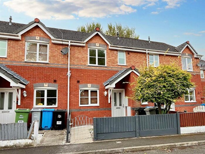 3 Bedroom Terraced House To Rent In Lingfield Avenue, Sale, M33