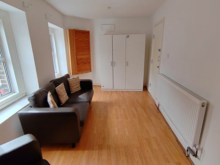 1 Bedroom Flat To Rent In Craven Park Road, Harlesden, NW10