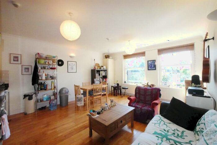 2 Bedroom Apartment To Rent In Highbury New Park, London, N5