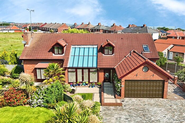 6 Bedroom Detached House For Sale In Hillside Close, Blackhall Colliery, Hartlepool, TS27