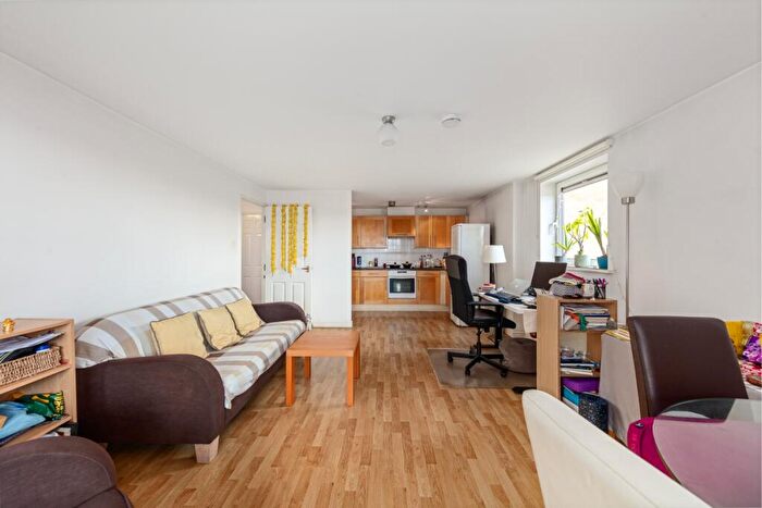 1 Bedroom Apartment For Sale In Greenfell Mansions, Glaisher Street London, SE8