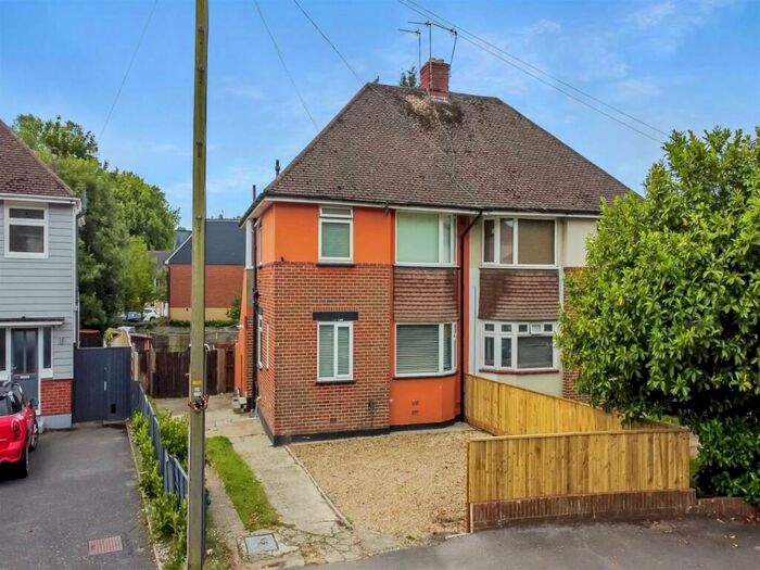 2 Bedroom Apartment To Rent In Wharfdale Road, Poole, BH12