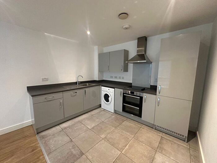 2 Bedroom Flat To Rent In New Walk Place, Leicester, LE1