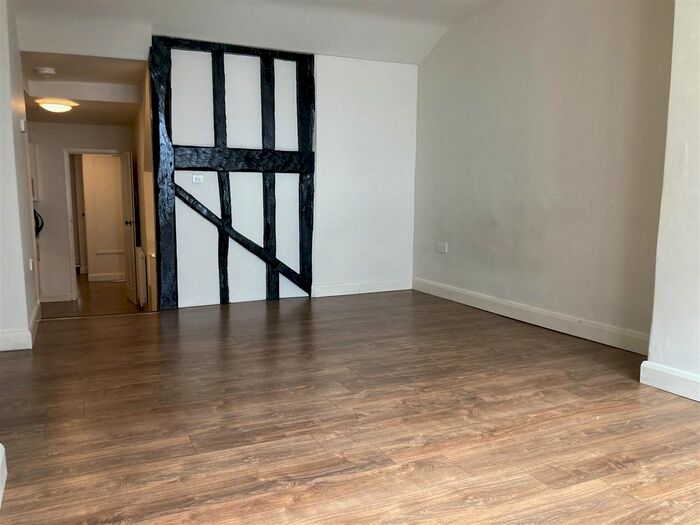 1 Bedroom Flat To Rent In High Street, Bedford, MK40