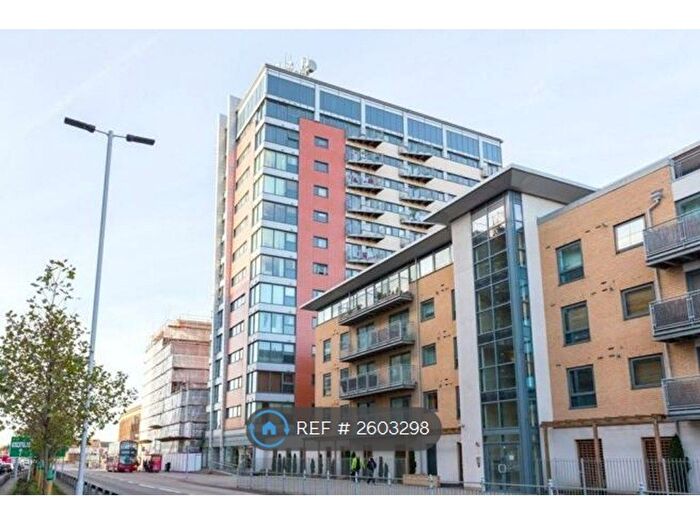 1 Bedroom Flat To Rent In City Gate House, Ilford, IG2