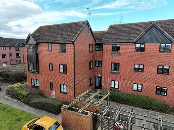 2 Bedroom Flat To Rent In Tempsford, Welwyn Garden City, AL7