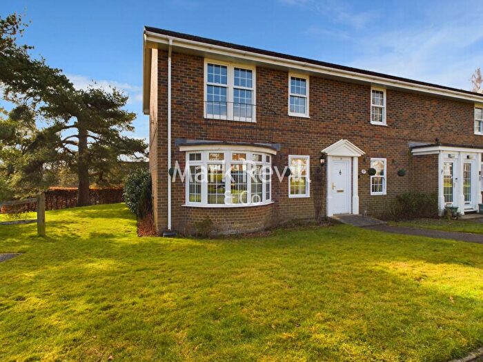2 Bedroom Flat For Sale In The Welkin, Lindfield, RH16
