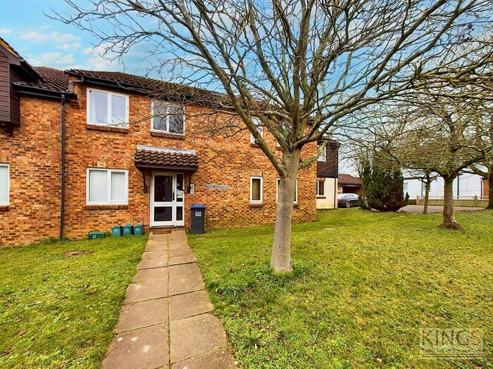 1 Bedroom Flat To Rent In Great North Road, Welwyn Garden City, AL8