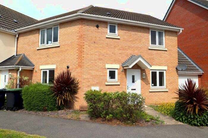2 Bedroom Flat To Rent In Taurus Avenue, North Hykeham, Lincoln, LN6
