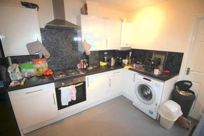 5 Bedroom Flat To Rent In Coniston Avenue, Newcastle Upon Tyne, NE2