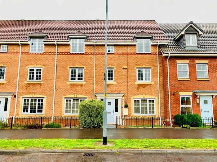 5 Bedroom Town House To Rent In Tiber Road, North Hykeham, Lincoln, LN6