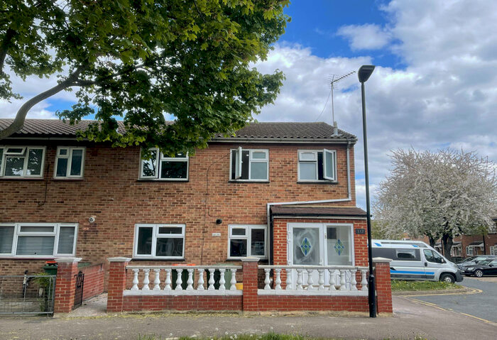 6 Bedroom End Of Terrace House To Rent In Alnwick Road, London, E16