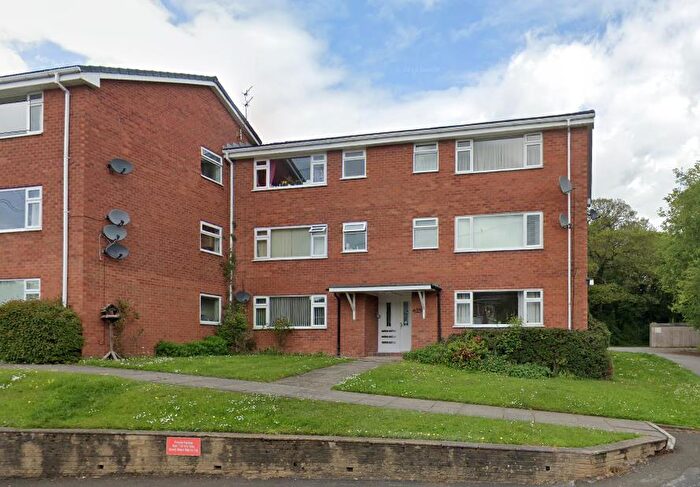 2 Bedroom Flat To Rent In Beech Farm Drive, Tytherington, SK10