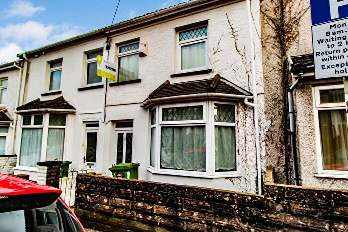 2 Bedroom House To Rent In Kingsland Terrace, Treforest, CF37