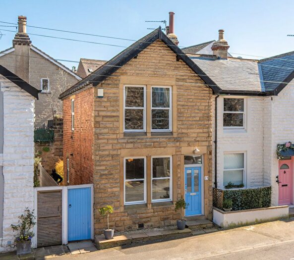 3 Bedroom Semi Detached House For Sale In Valley Mount, Harrogate, HG2