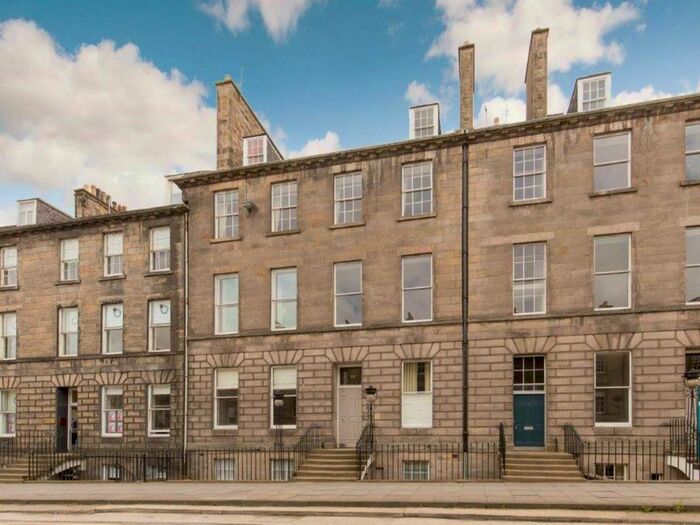 1 Bedroom Flat To Rent In York Place, City Centre, Edinburgh, EH1
