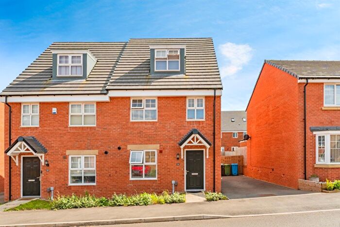 3 Bedroom Semi-Detached House For Sale In Foundry Avenue, Kettering, NN15