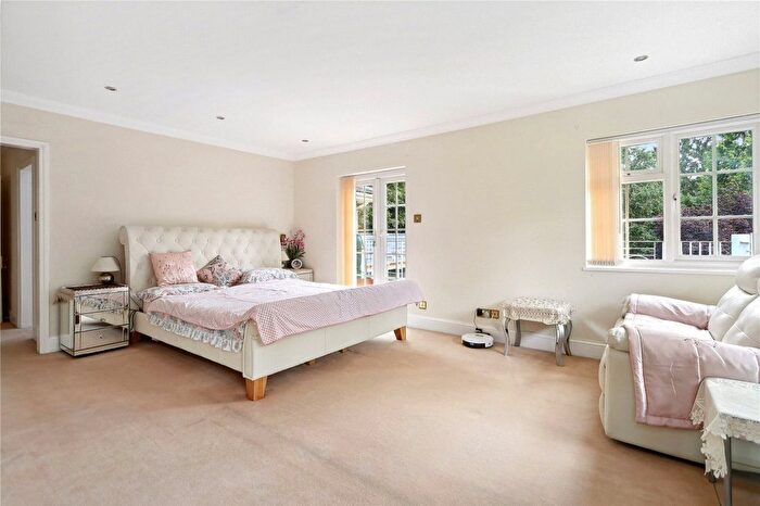 5 Bedroom Detached House To Rent In Cranley Road, Hersham, Walton-On-Thames, KT12