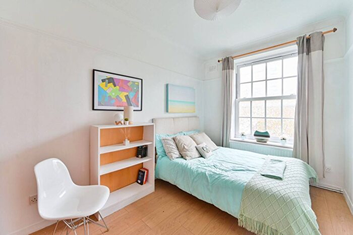 2 Bedroom Flat To Rent In Ascalon Street, Battersea Power Station, London, SW8