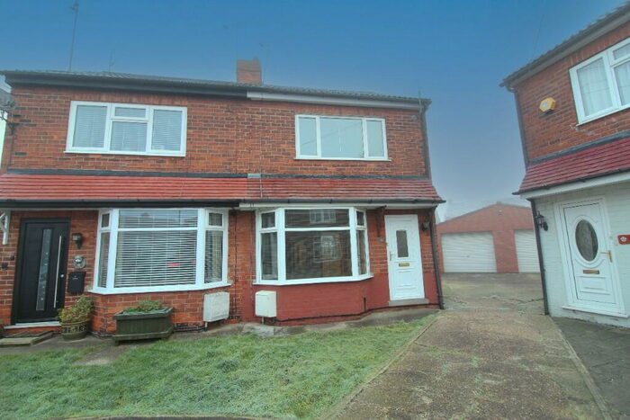 3 Bedroom Semi-Detached House To Rent In Wilbar Grove, Hull, East Riding Of Yorkshire, HU5