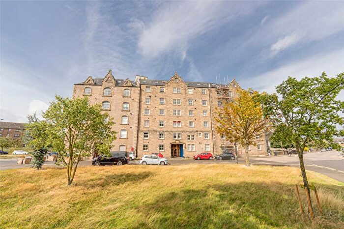2 Bedroom Flat For Sale In / Johns Place, Edinburgh, EH6