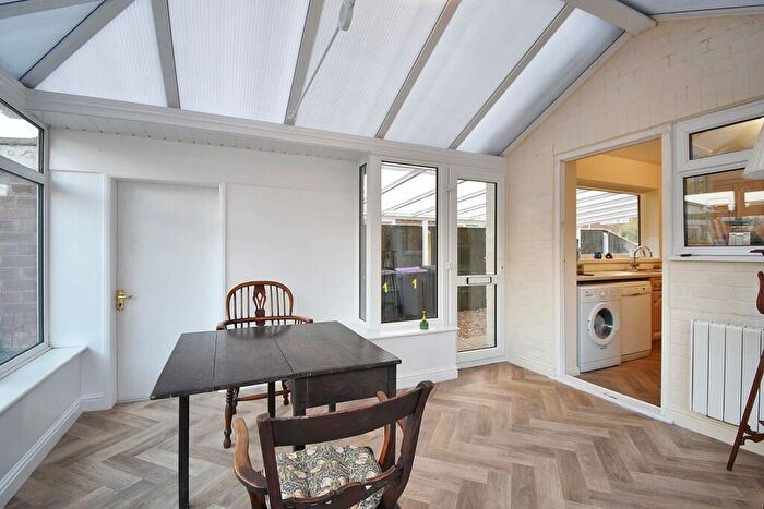 2 Bedroom Detached Bungalow For Sale In Casswell Crescent, Fulstow, LN11
