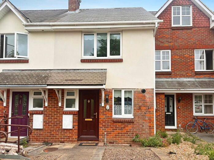 2 Bedroom Terraced House For Sale In Crosby Way, Farnham, Surrey, GU9