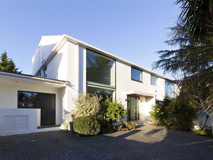 5 Bedroom House For Sale In Alverstone Road, Queens Park, NW2