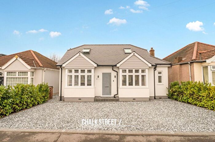5 Bedroom Detached Bungalow For Sale In Stanley Road, Hornchurch, RM12