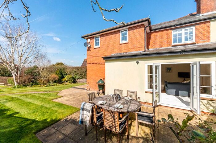 3 Bedroom Semi-detached House For Sale In School Lane, Cookham Dean, Maidenhead, SL6