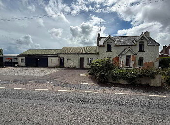 4 Bedroom Detached FarmHouse For Sale In Cottage Requiring Restoration, Lurgan Road, Dromore, BT25