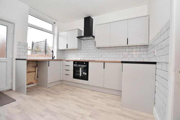 2 Bedroom Semi-Detached House To Rent In Hope Street, Brampton, Chesterfield, S40
