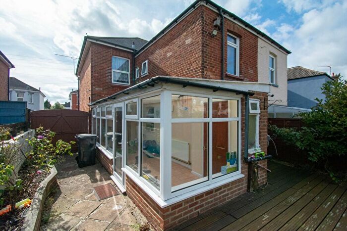 3 Bedroom Semi-Detached House To Rent In Bed Semi-Detached Capstone Road, BH8