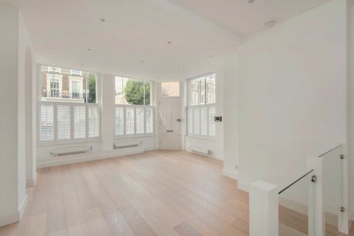3 Bedroom Duplex To Rent In Gloucester Avenue, Primrose Hill, London, NW1