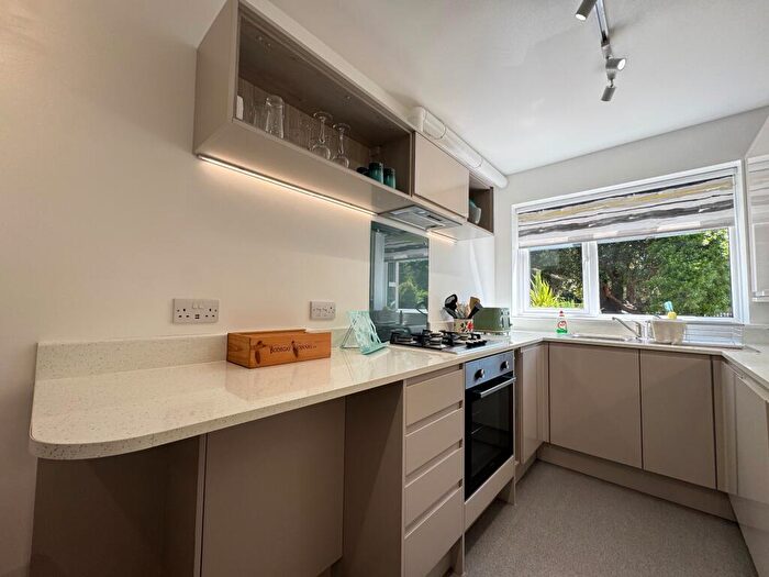2 Bedroom Flat To Rent In Stourwood Road, Bournemouth, BH6