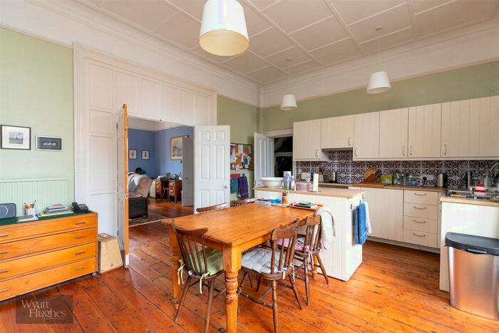 3 Bedroom Terraced House For Sale In Sedlescombe Road North, St. Leonards-On-Sea, TN37