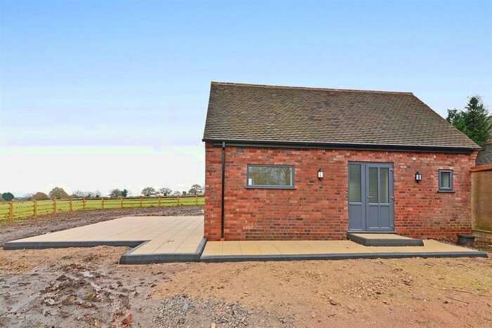 2 Bedroom Barn Conversion To Rent In Carroway Head, Canwell, Sutton Coldfield B75