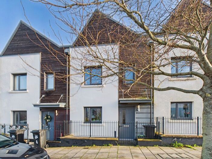 3 Bedroom Property For Sale In Robinsons Avenue, Pool, Redruth, TR15